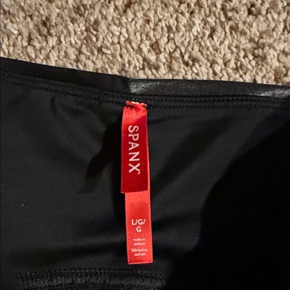 SPANX Black Leggings - Picture 2 of 5